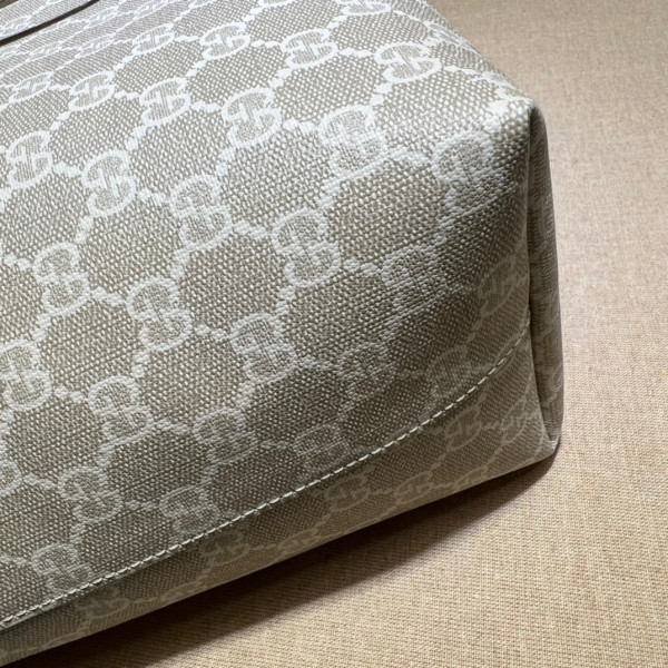 G*u*i ophidia medium tote with web