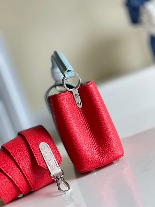 l0*is V*t0n capucines mini