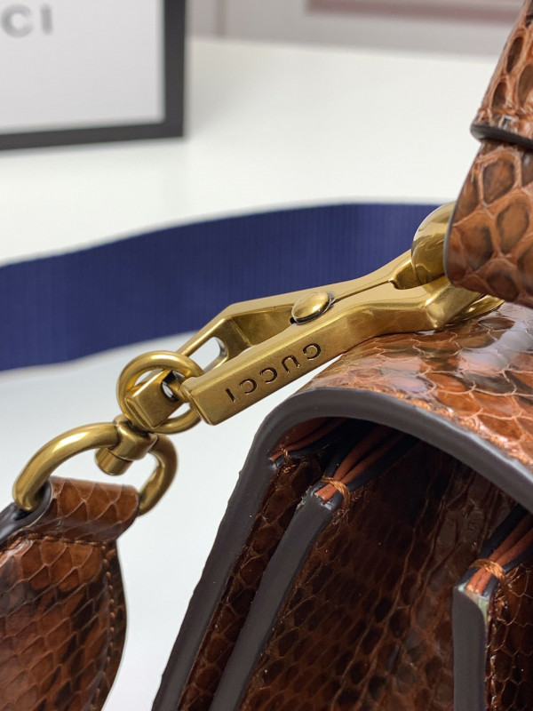 G*u*i queen margaret