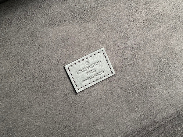 l0*is V*t0n coffret accessoires