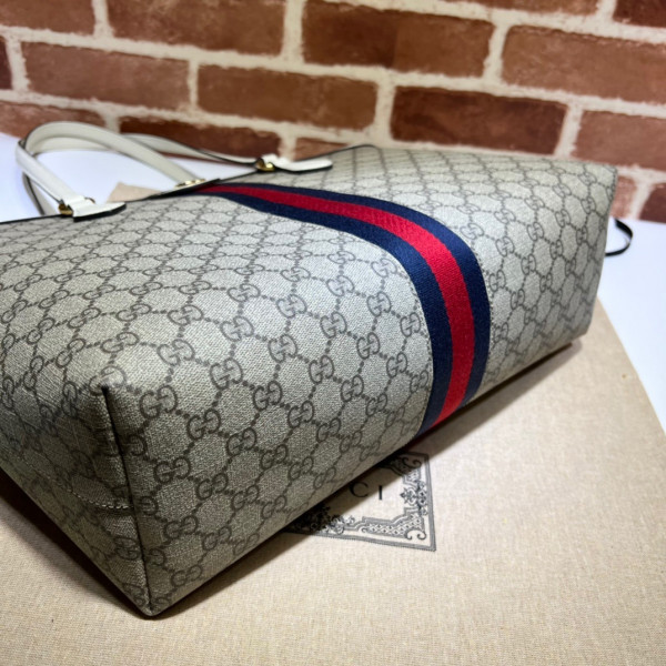 G*u*i ophidia medium tote with web