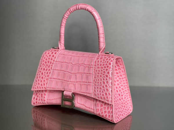 Ba*len*cia*ga hourglass