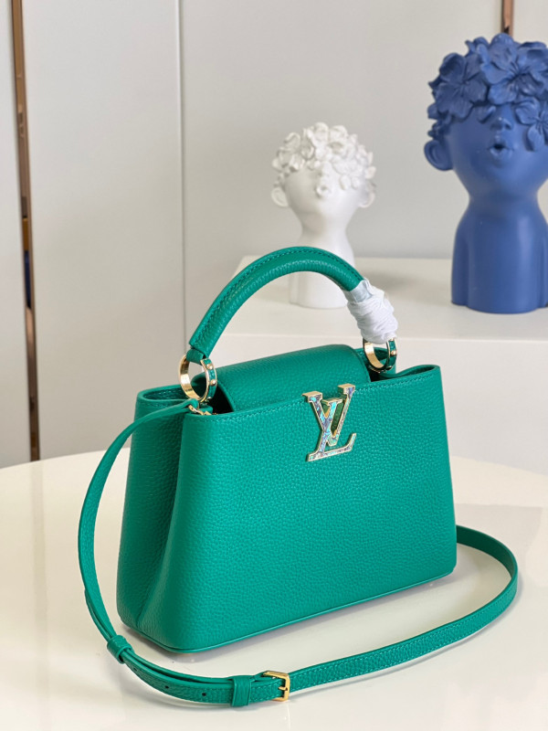 l0*is V*t0n capucines bb