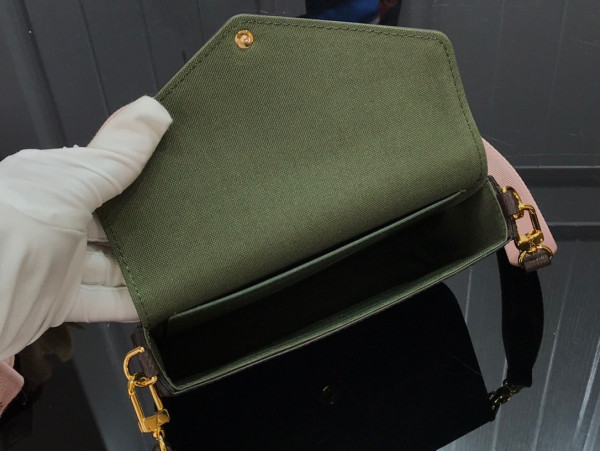 l0*is V*t0n felicie strap & go