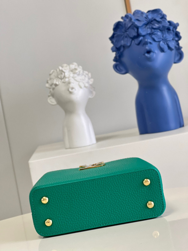 l0*is V*t0n capucines mini