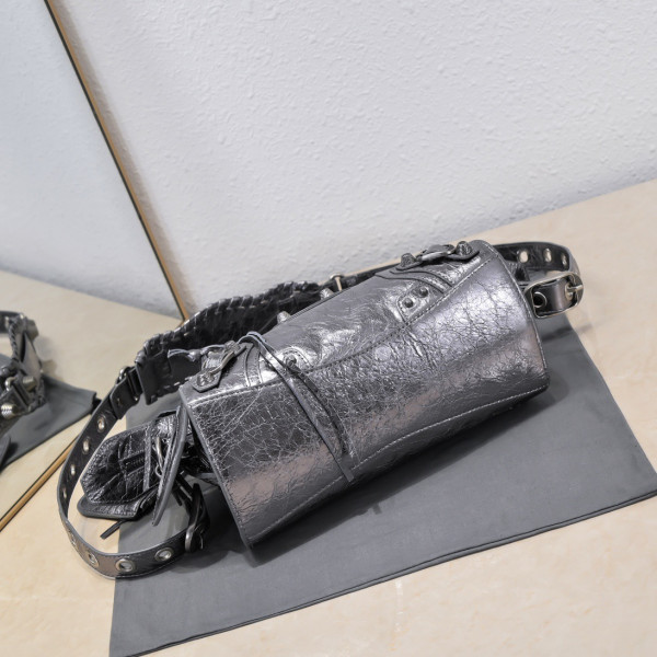 Ba*len*cia*ga neo cagole xs handbag