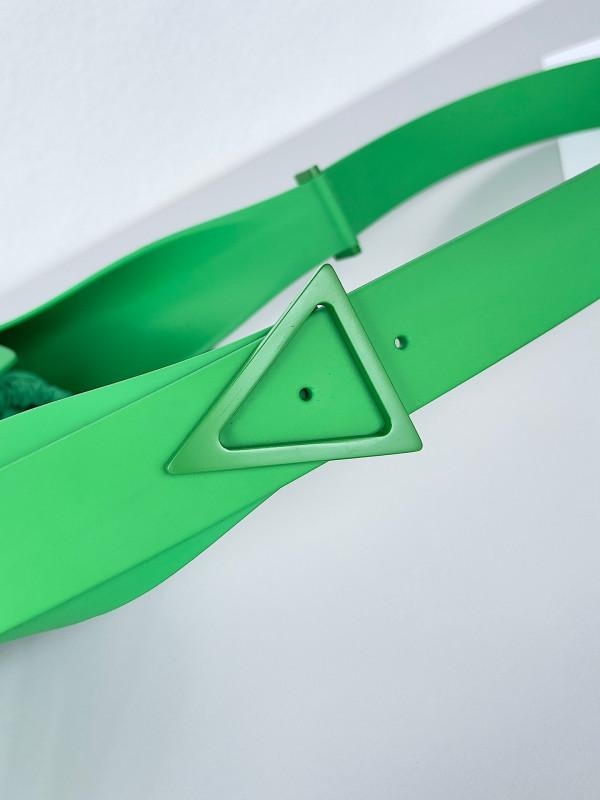 bo*te*ga Ve*ne*ta punch