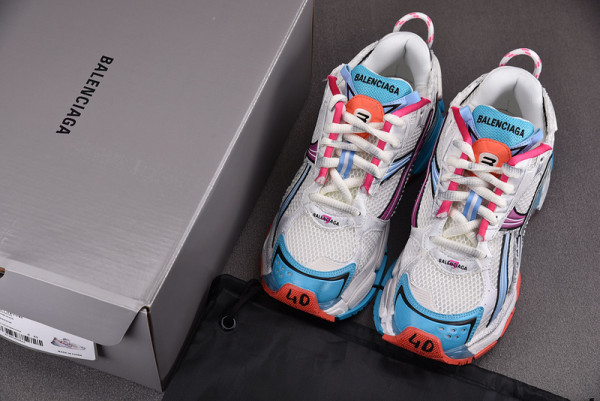 Ba*len*cia*ga runner