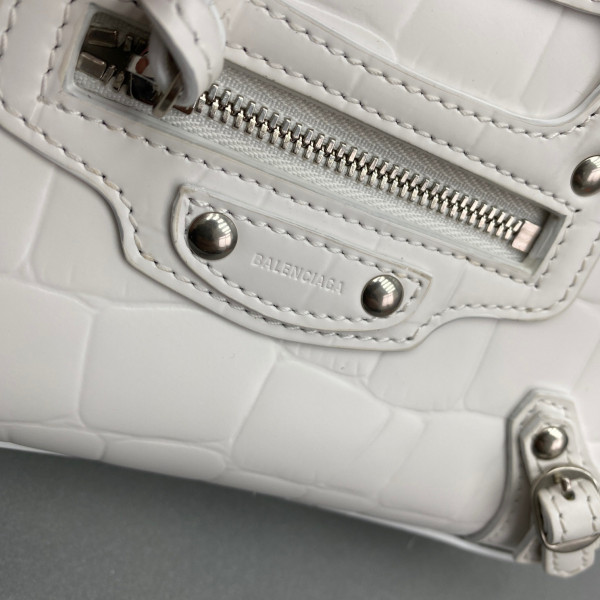 Ba*len*cia*ga neo classic nano top handle bag