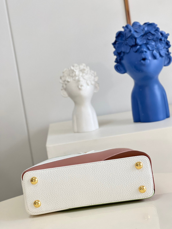 l0*is V*t0n capucines bb