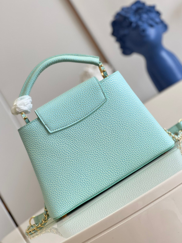 l0*is V*t0n capucines bb