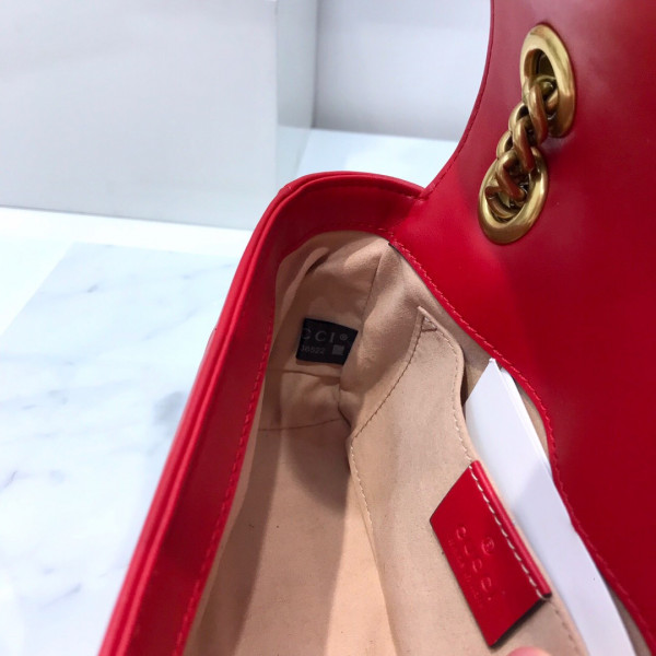 G*u*i gg marmont 22cm