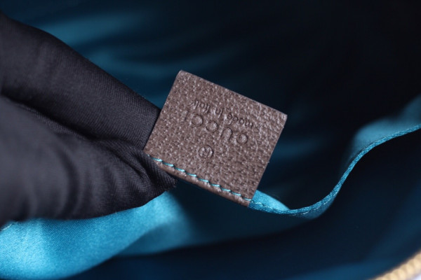 G*u*i ophidia small shoulder bag