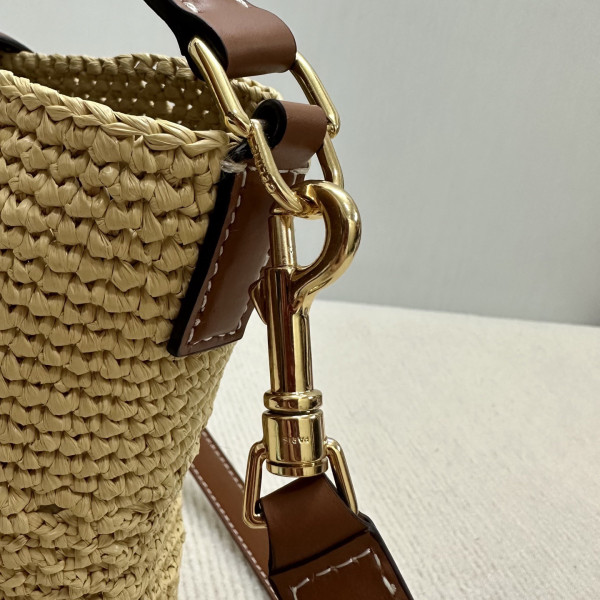 Ce**e raffia bucket bag - 16-19-12cm