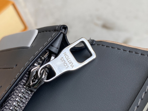 l0*is V*t0n brazza wallet