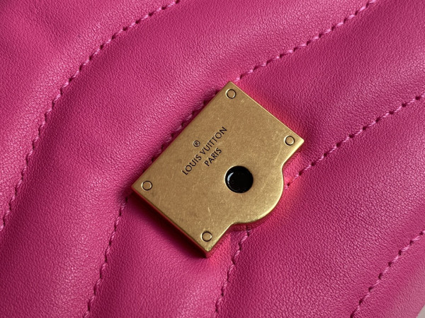 l0*is V*t0n new wave chain bag