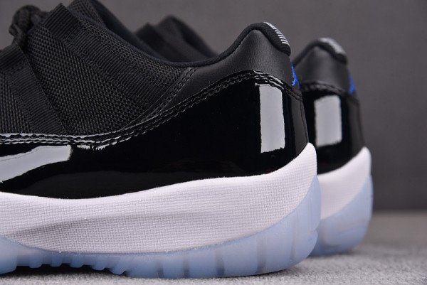 AIR JORDAN 11 LOW 