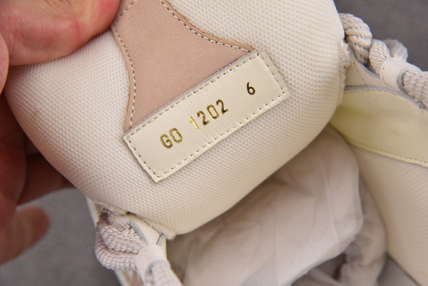 l0*is V*t0n sneakers