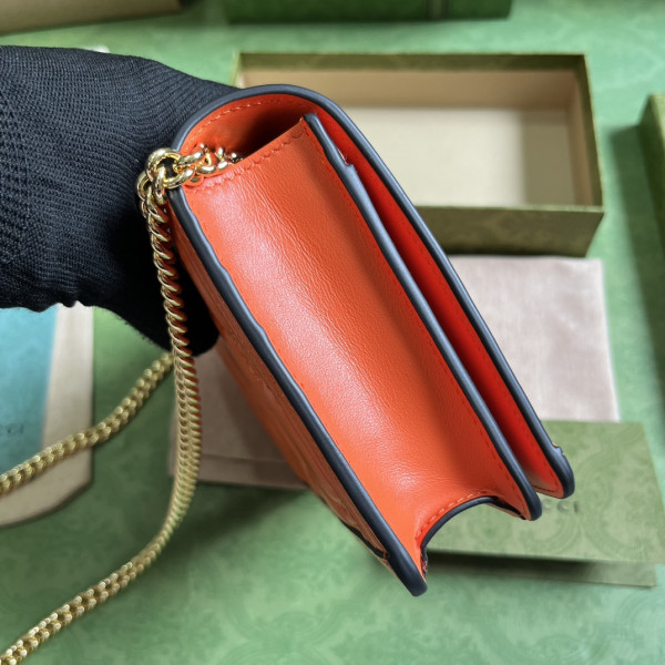 G*u*i gg matelassÉ chain wallet