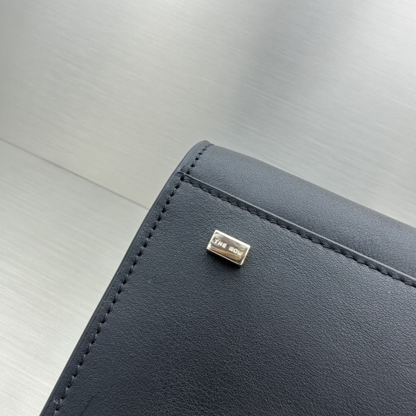 T*e R0w belt margaux