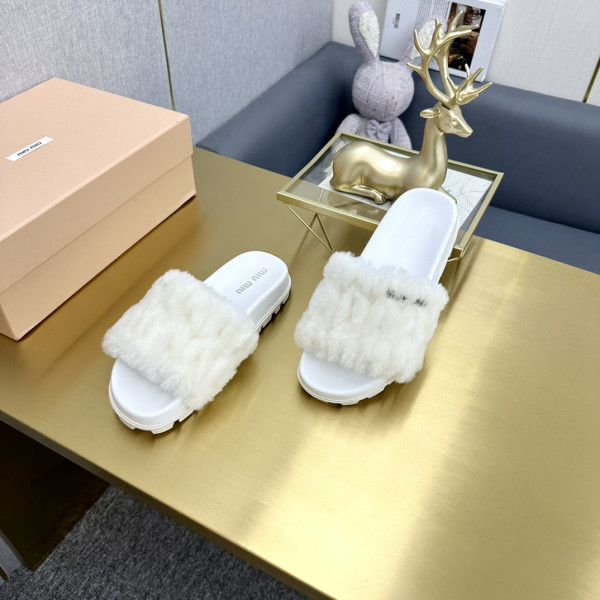 MIU MIU SLIPPERS