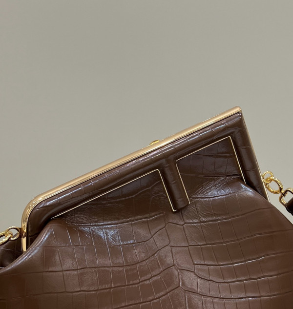 F**di first-32.5-15-23.5cm