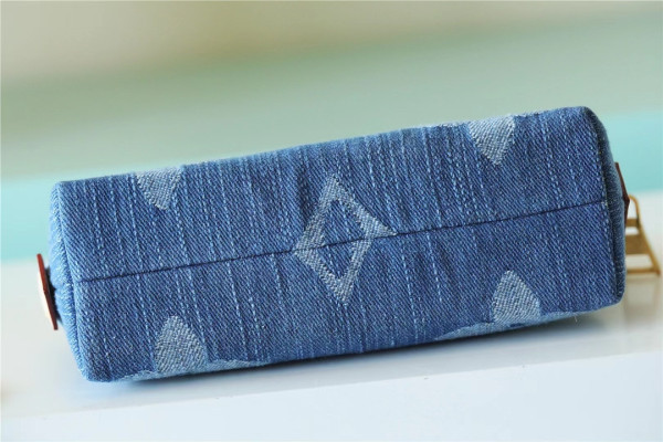 l0*is V*t0n pochette cosmétique pm