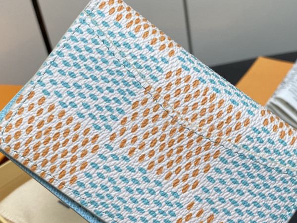 l0*is V*t0n pocket organizer-7.5*11.1*1 cm