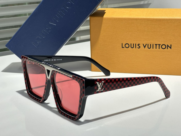 louvis V*t0n sunglasses