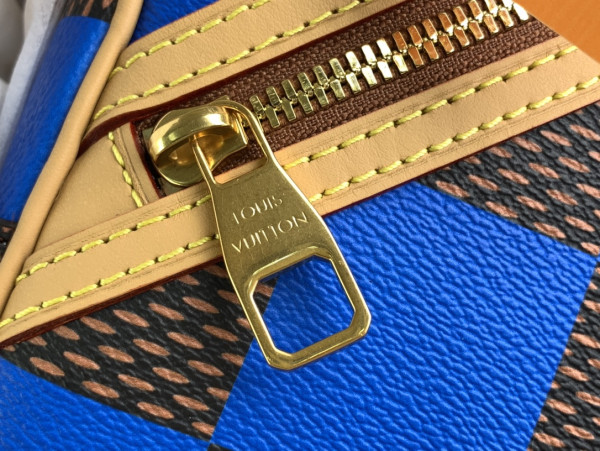 l0*is V*t0n chess messenger-24*24*8cm