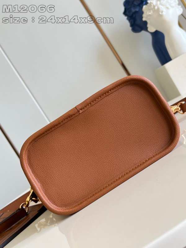 l0*is V*t0n neverfull bandoulière inside out bb