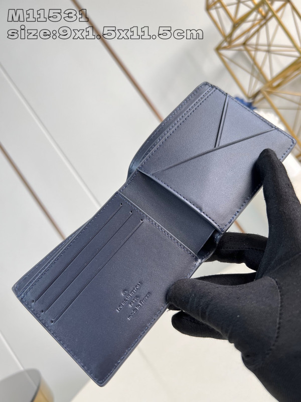 l0*is V*t0n multiple wallet-11.5*9*1.5cm