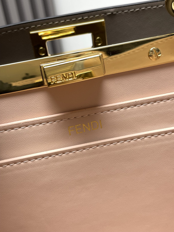 F**di peekaboo iseeu small-27x21x11cm