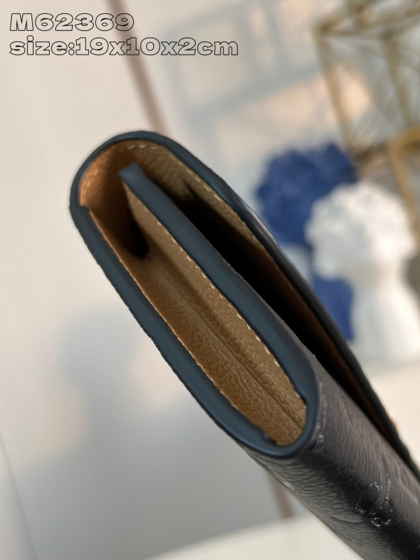 l0*is V*t0n emilie wallet