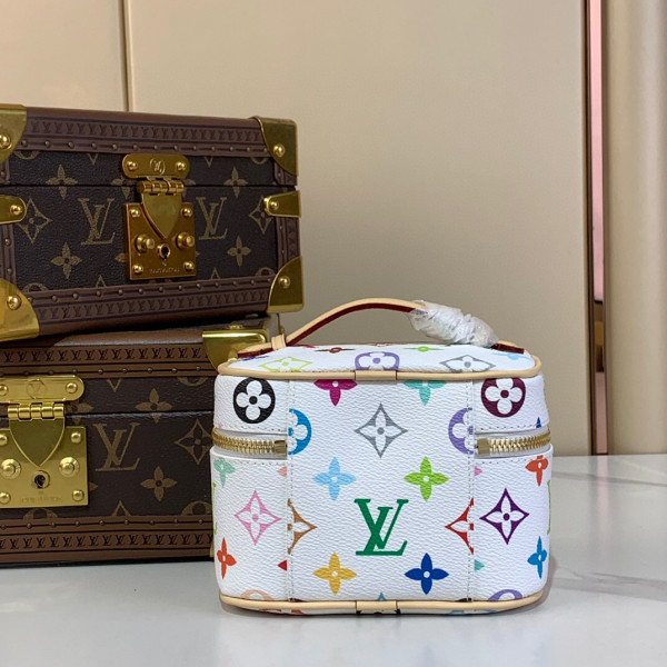 l0*is V*t0n tm nice nano