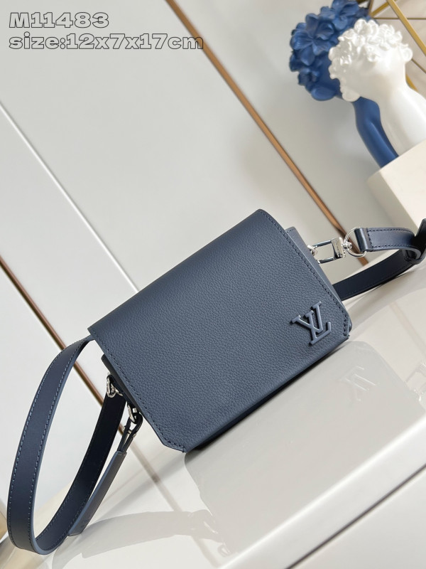 l0*is V*t0n fastline wearable wallet