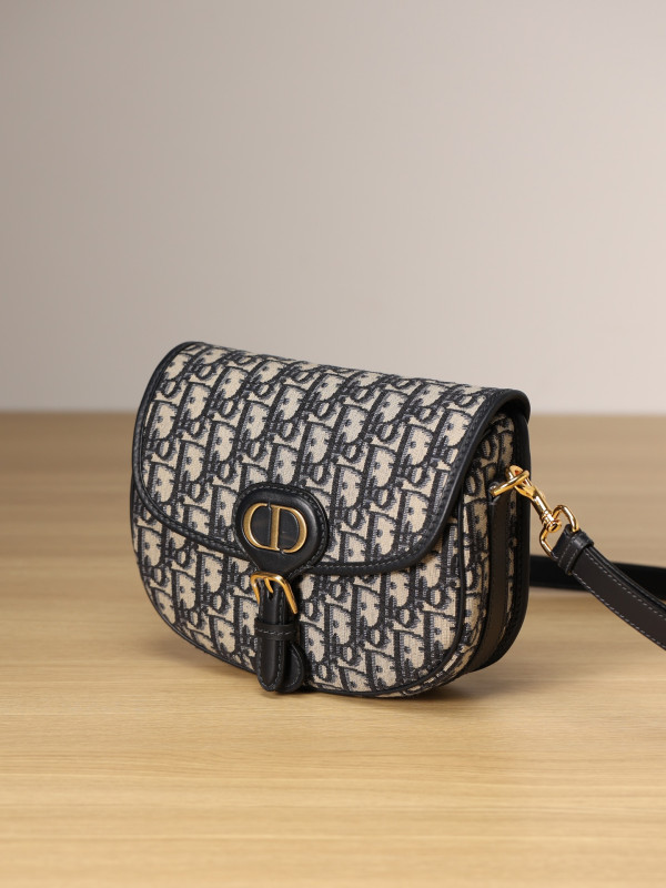 DIRO MEDIUM BOBBY BAG-22*17*6CM