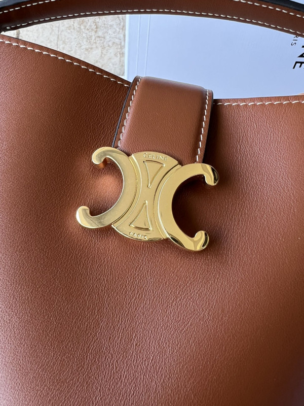 Ce**e small bucket l0*ise in smooth calfskin - 16-19-12cm